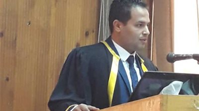 أحمد سالم يحصل على الدكتوراة فى 