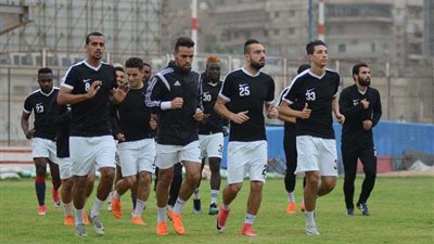 رحيل 16 لاعبًا بالإجبار عن الزمالك