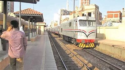 السكة الحديد: تأخر قطارات الصعيد بعد اصطدام قطار بتوك توك
