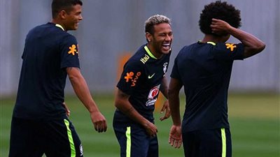 نيمار ينتظم في تدريبات منتخب البرازيل أستعدادا للمونديال
