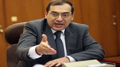 وزير البترول يبحث مع وفد البنك الأوروبي تحويل مصر لمركز إقليمي لتجارة الغاز