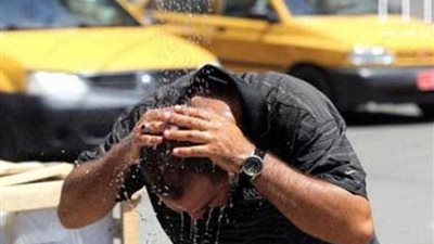 غيابات بالجملة لارتفاع الحرارة.. واستقرار حركة السفن في القناة