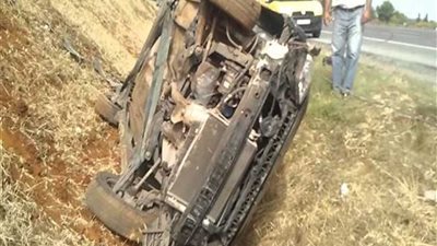 إصابة عميد شرطة وزوجته وأبنائه جراء انقلاب سيارته بدمنهور