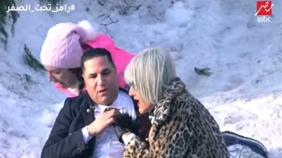 عبد الناصر زيدان يفقد صوته في رامز تحت الصفر..فيديو