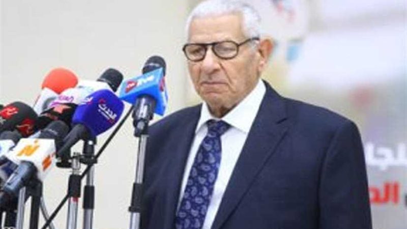 مكرم: منع الأخبار