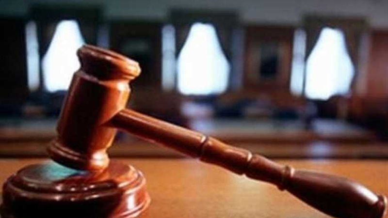 النطق بالحكم على