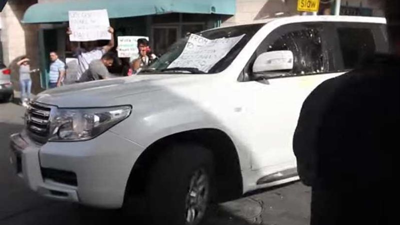 شاهد ..فلسطينيون