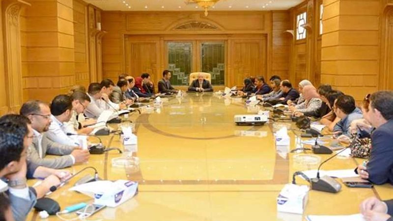 العصار: القطاع الخاص