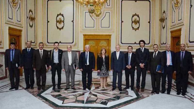 الإنتاج الحربي يبحث