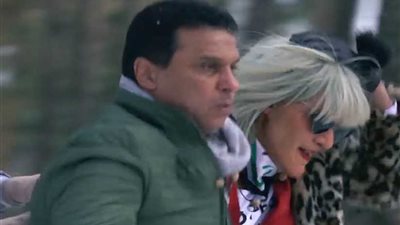 لحظة هجوم النمر على حسام البدري في رامز تحت الصفر. فيديو