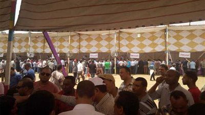 زحام أمام لجان تلقي طلبات الترشح لانتخابات اللجان النقابية