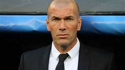 صحيفة إسبانية: زيدان في حيرة بشأن تشكيل نهائي دوري الأبطال
