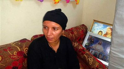 زوجة أحد ضحايا مذبحة دير الأنبا صموئيل: الإرهابيون جعلوا زوجي شهيدًا