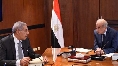 رئيس الوزراء: نخطط للارتقاء بجودة المنتج المحلي