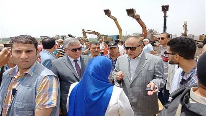 عمال مدفن السادات: