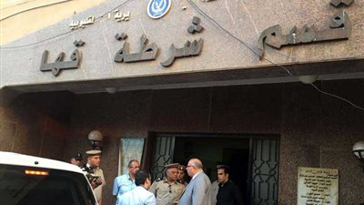 مدير أمن القليوبية يفاجئ قسم قها أثناء الفطار