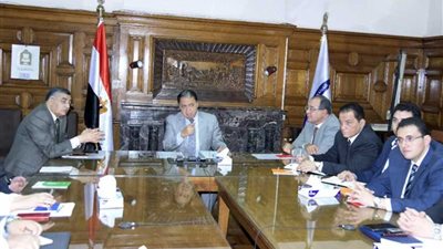 عماد يوجه بإنهاء الانتظار في أول اجتماع برئيس التأمين الصحي