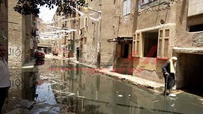 المجارى تغلق مكتب صحة بالمحلة