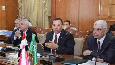 500 جنيه عيدية جامعة المنوفية للعاملين وأعضاء هيئة التدريس