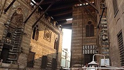 العناني يوقع مذكرة تفاهم لتطوير المسار السياحي بـ