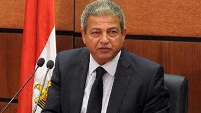 وزير الشباب يوضح