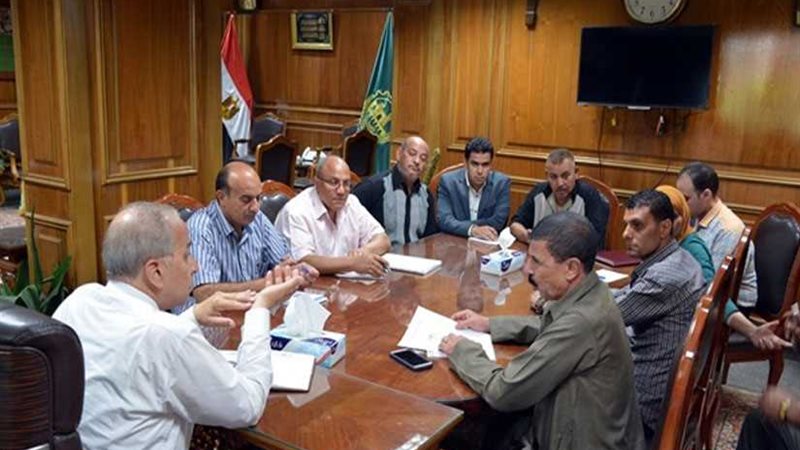 محافظ القليوبية يبحث