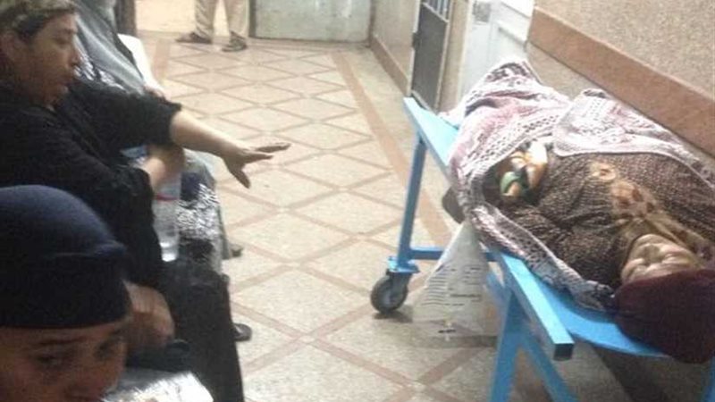 وفاة مريضة على ترولي