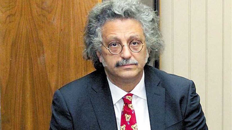 نقيب الأطباء يدعو