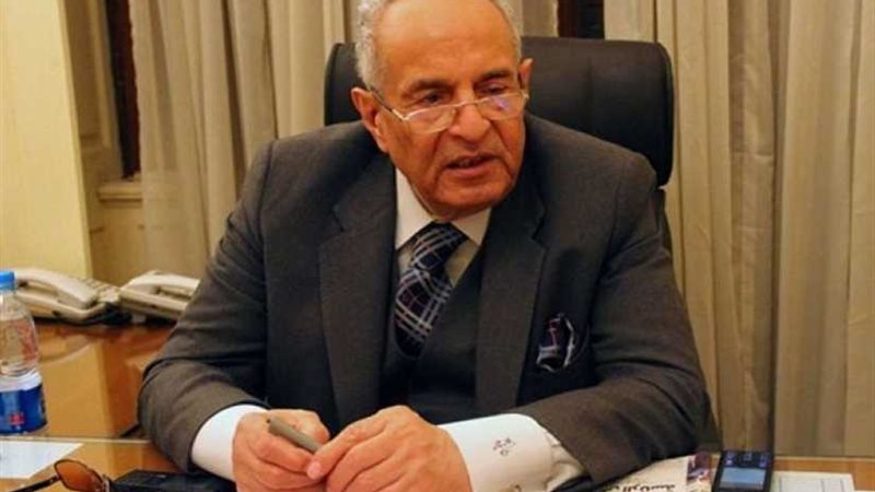 أبو شقة يقرر مد فترة