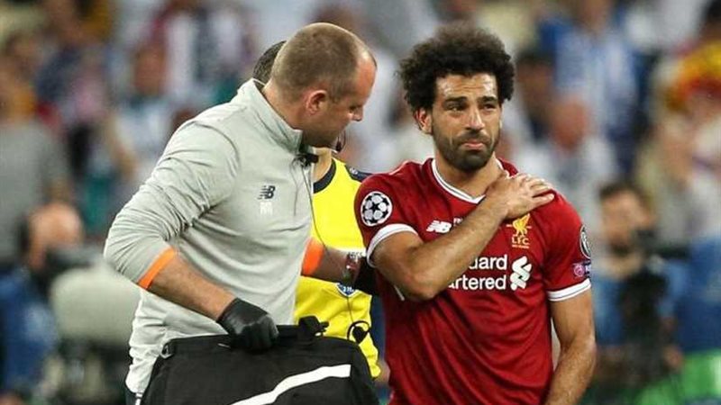 أبو ريدة وطبيب المنتخب