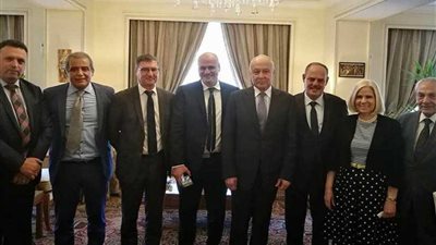 وفد الصحافيين العرب يقدم وثيقة حرية الإعلام 