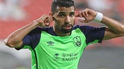 مؤمن زكريا يستقر على البقاء في الأهلي