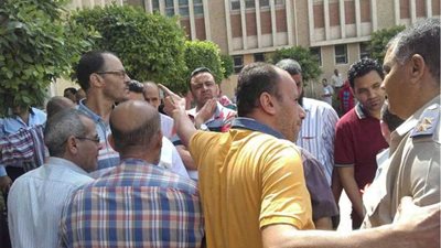 المعلمون يحررون محاضر ضد لجنة الاعتذارات بالغربية