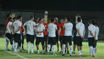 اجتماع فني لكوبر مع لاعبي المنتخب الوطني