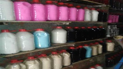 ضبط 30 طن منظفات مجهولة المصدر في منشأة ناصر .. صور