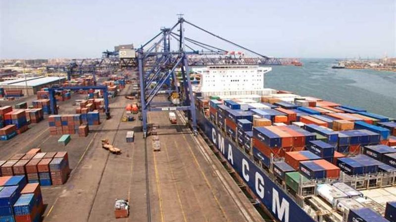 تداول 23 سفينة حاويات