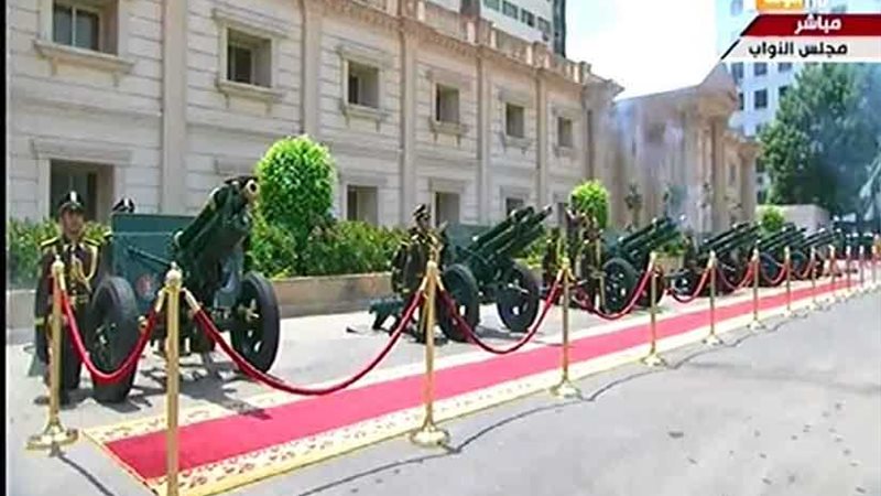 المدفعية تطلق 21