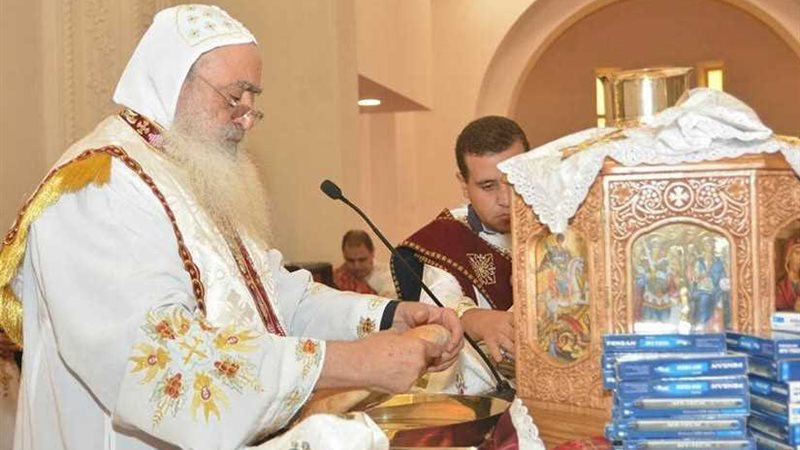 الانبا بولا يترأس