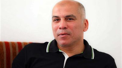 مدرب الأهلي يُشيد بمستشفى بهية ويدعو إلى دعمه على نجوم 