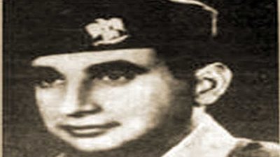 الفدائي يقتحم حصن العدو.. وأحشاؤه في يده