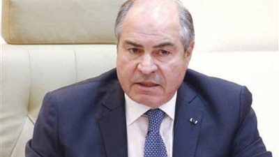 رويترز: استقالة رئيس وزراء الأردن