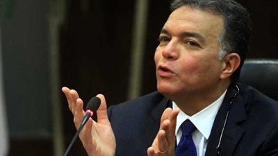 وزير النقل: 100 جرار لدعم أسطول السكك الحديدية
