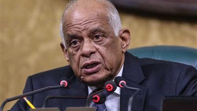 الحكومة توافق على طلب رئيس البرلمان بزيادة رواتب الموظفين والمعاشات