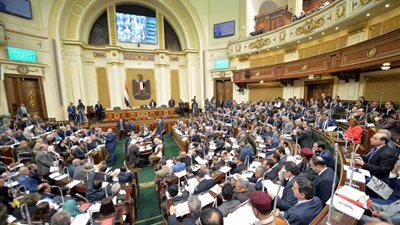 النواب يوافق على علاوة خاصة واستثنائية للموظفين والعاملين بالدولة