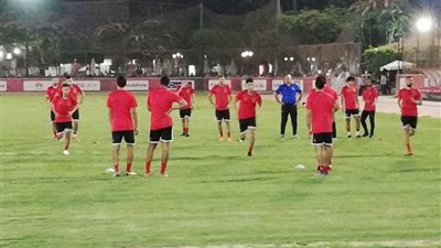 الأهلي يخوض مرانه الأول بدون مدربي حراس مرمى وأحمال