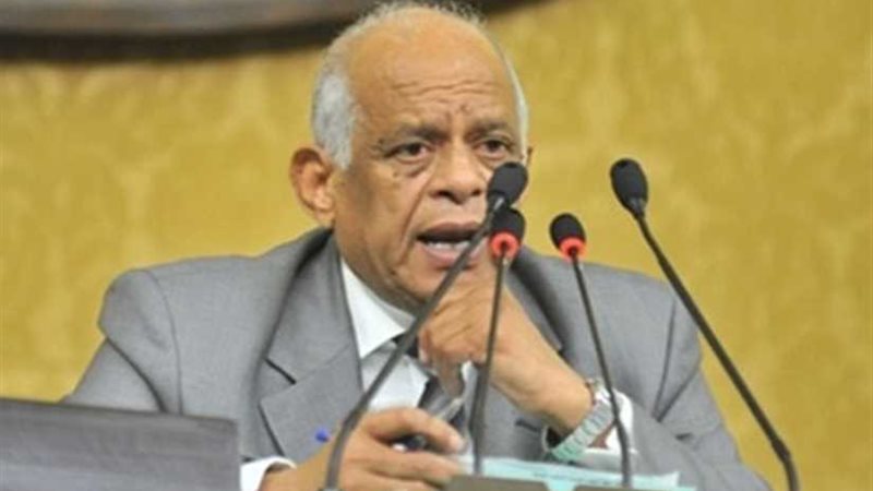 رئيس النواب ينتقد