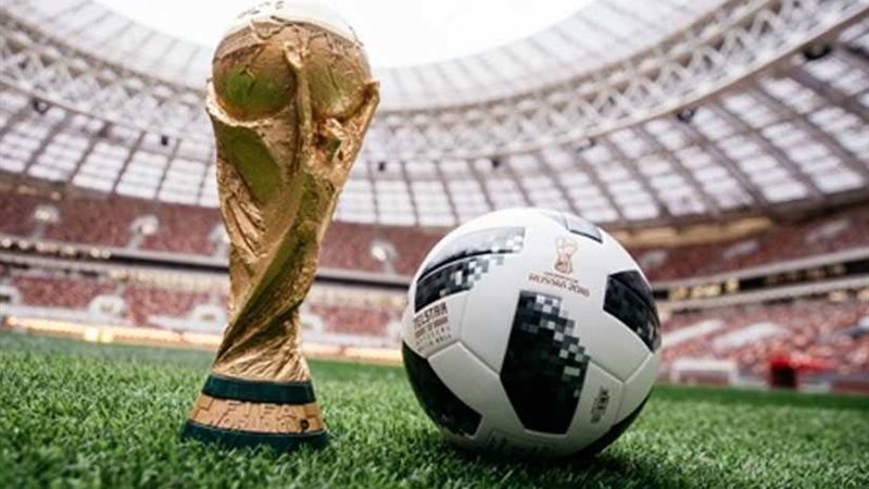 كرة فضائية في المباراة