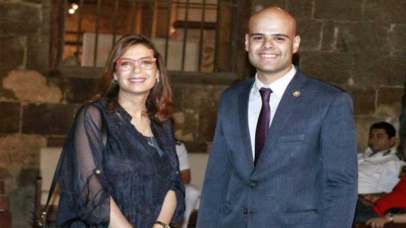 نجوم الفن والمجتمع