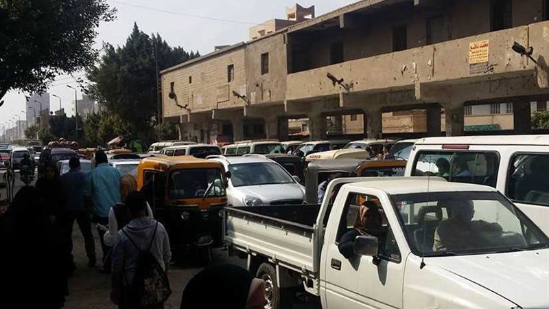 موقف سيارات النقل