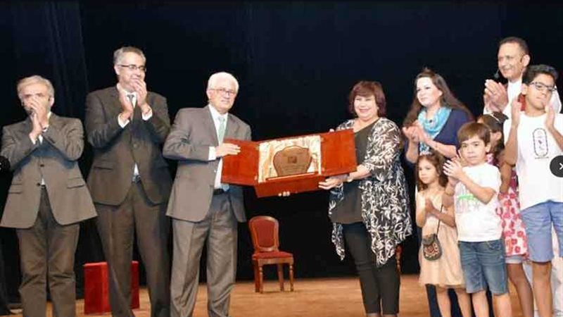 وزيرة الثقافة تكرم